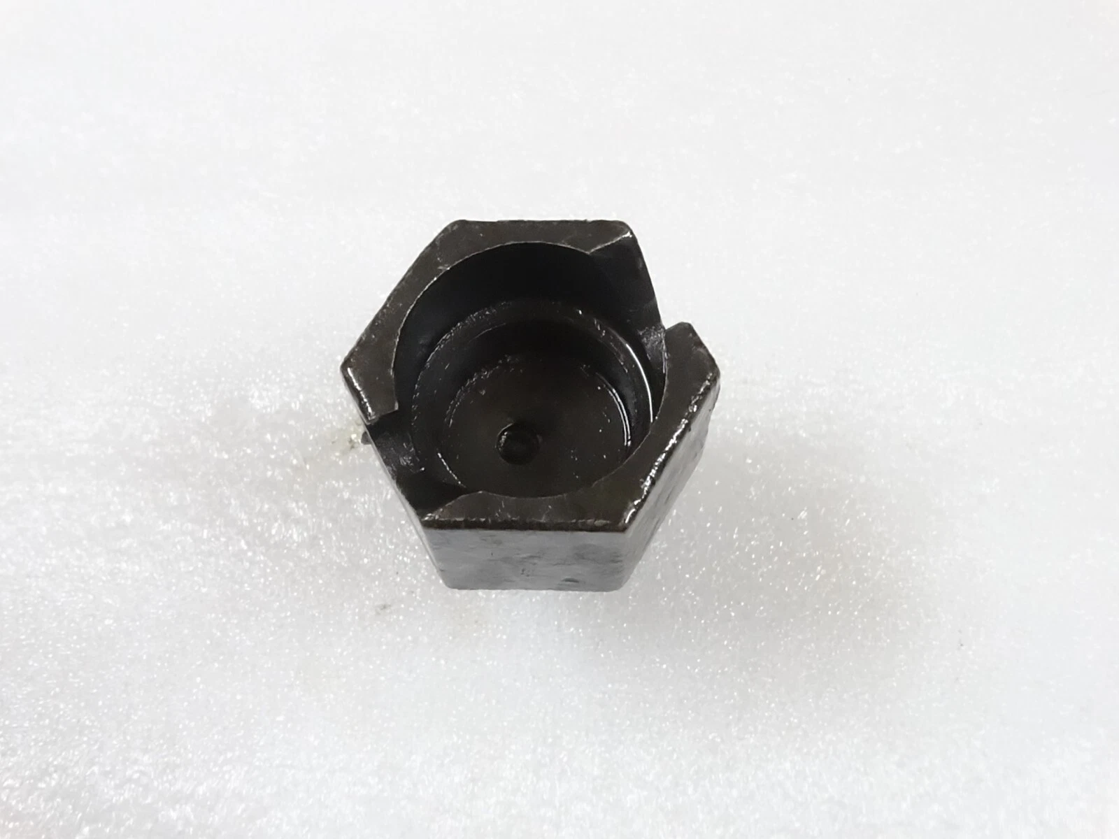 For Ferguson Tractor 35 135 Crankshaft Pulley Starter Bolt #13-22