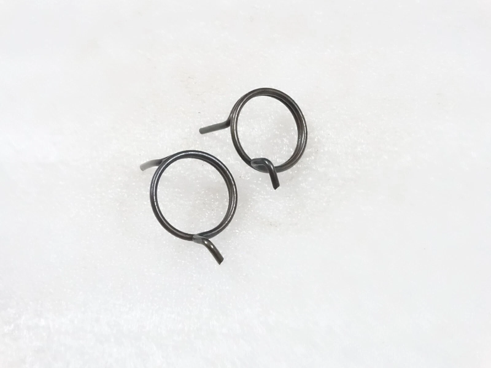 2x Brake Pedal Latch Spring For Massey Ferguson 35 35x 40 50 65 765 TE20 TEA20