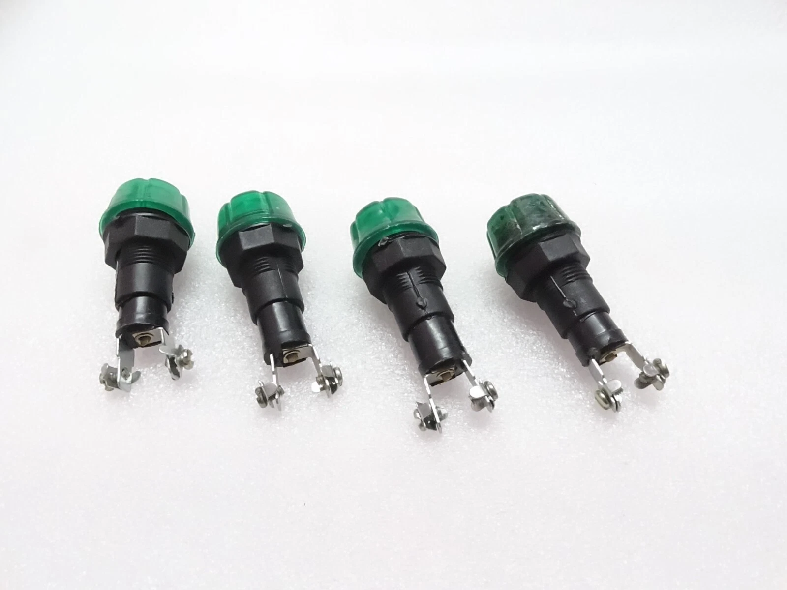 4x GREEN DASH CHARGING WARNING LIGHT LAMP 12V (Without Bulb) FIT Massey Ferguson