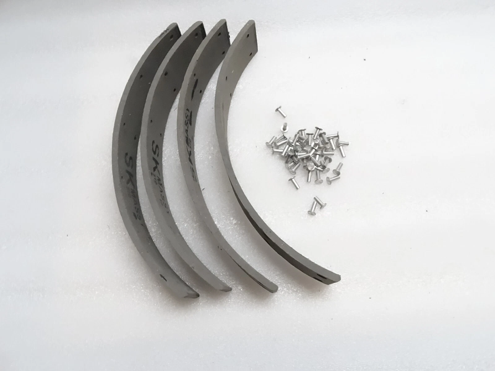 Brake Shoe Lining Kit + Rivets Massey Ferguson 35 35X 135 240 Tractors #18C4
