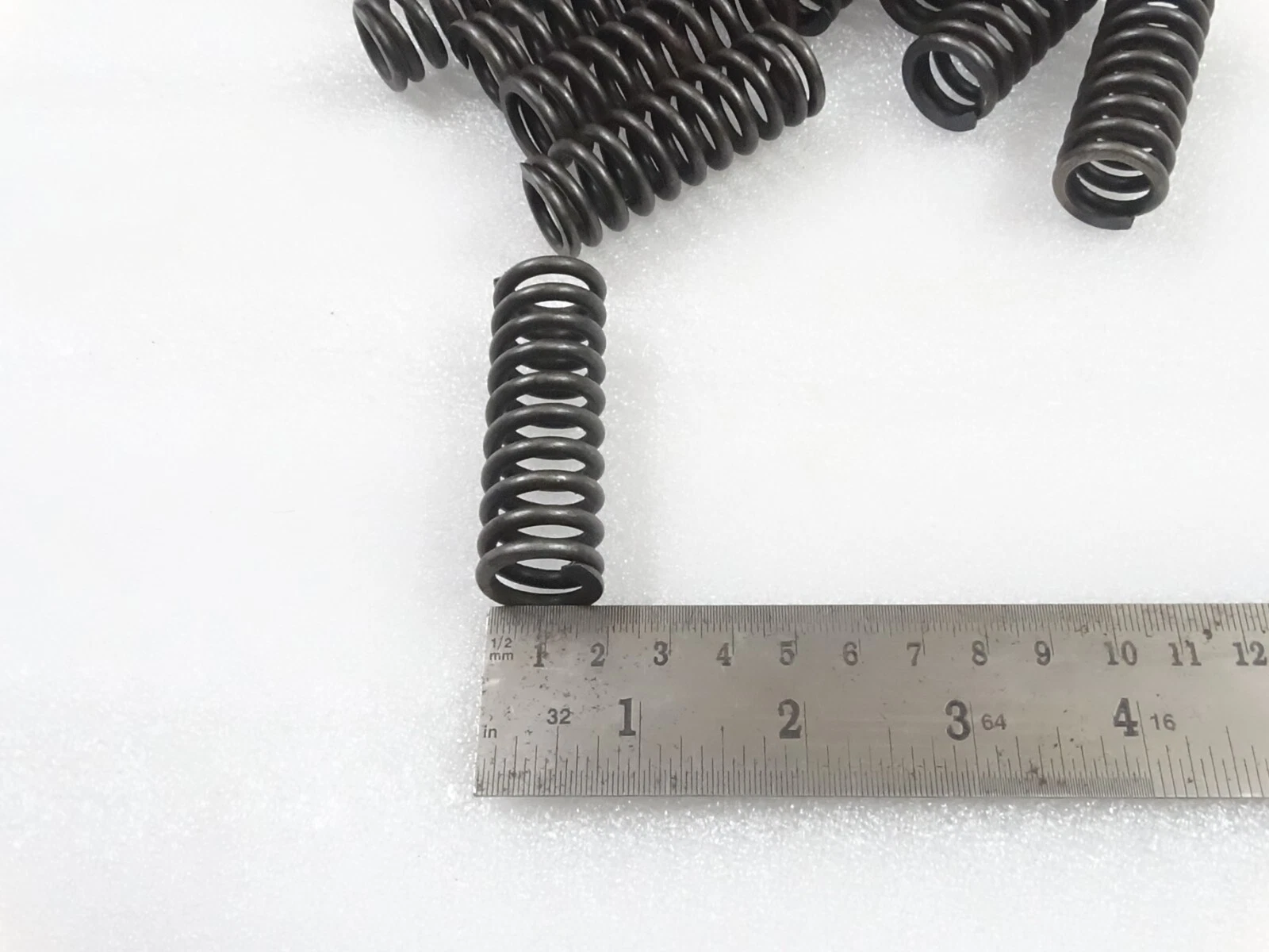 CLUTCH BEVELLING SPRING SET OF 12 For Massey Ferguson MF-135,165,175,185 #19-54