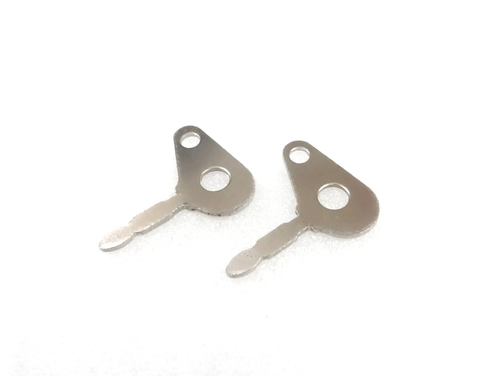 2X For Massey Ferguson Ignition Keys 35 35X FE35 65 765 135 148 165 168 175 178